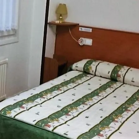 Araba Pentsioa Penzion Vitoria-Gasteiz
