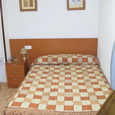 Araba Pentsioa 3* Vitoria-Gasteiz